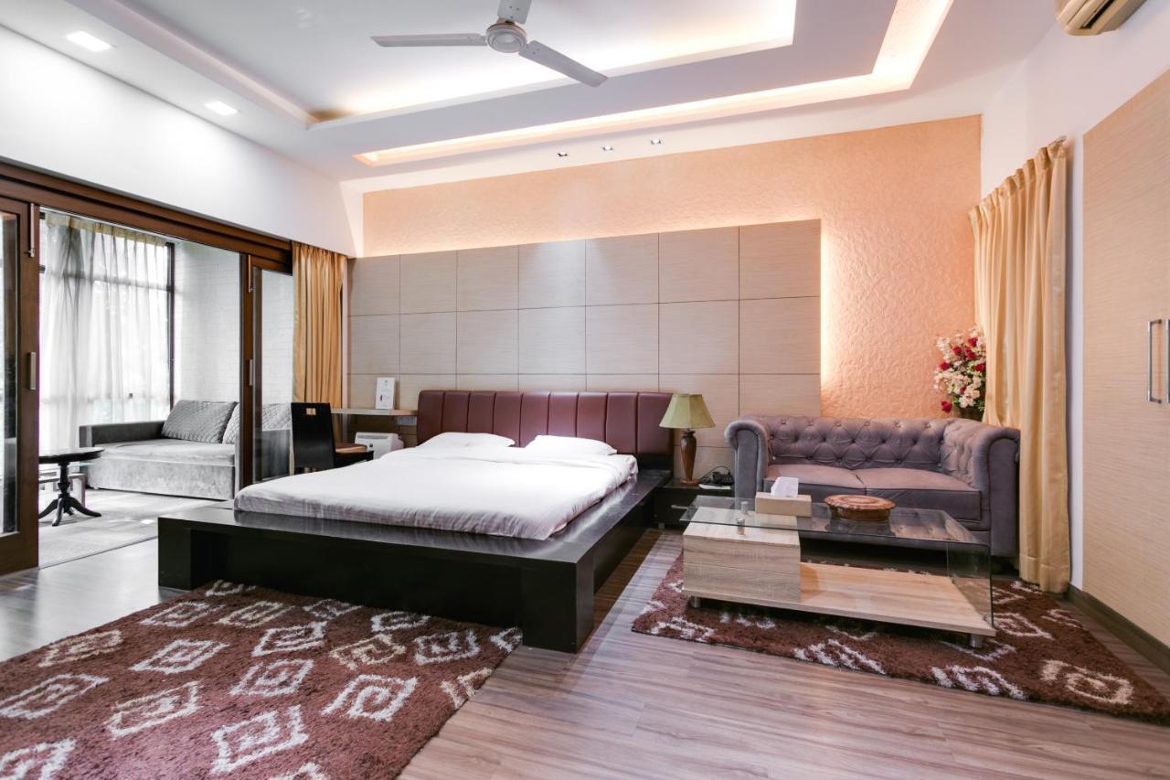 Avanti Tenantry-Luxurious Service Apartments Ню Делхи Екстериор снимка