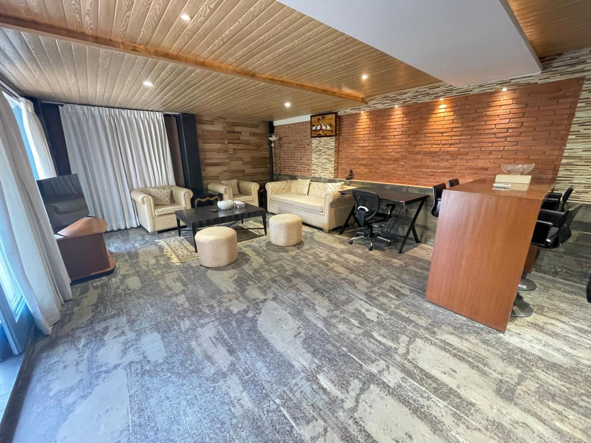 Avanti Tenantry-Luxurious Service Apartments Ню Делхи Екстериор снимка