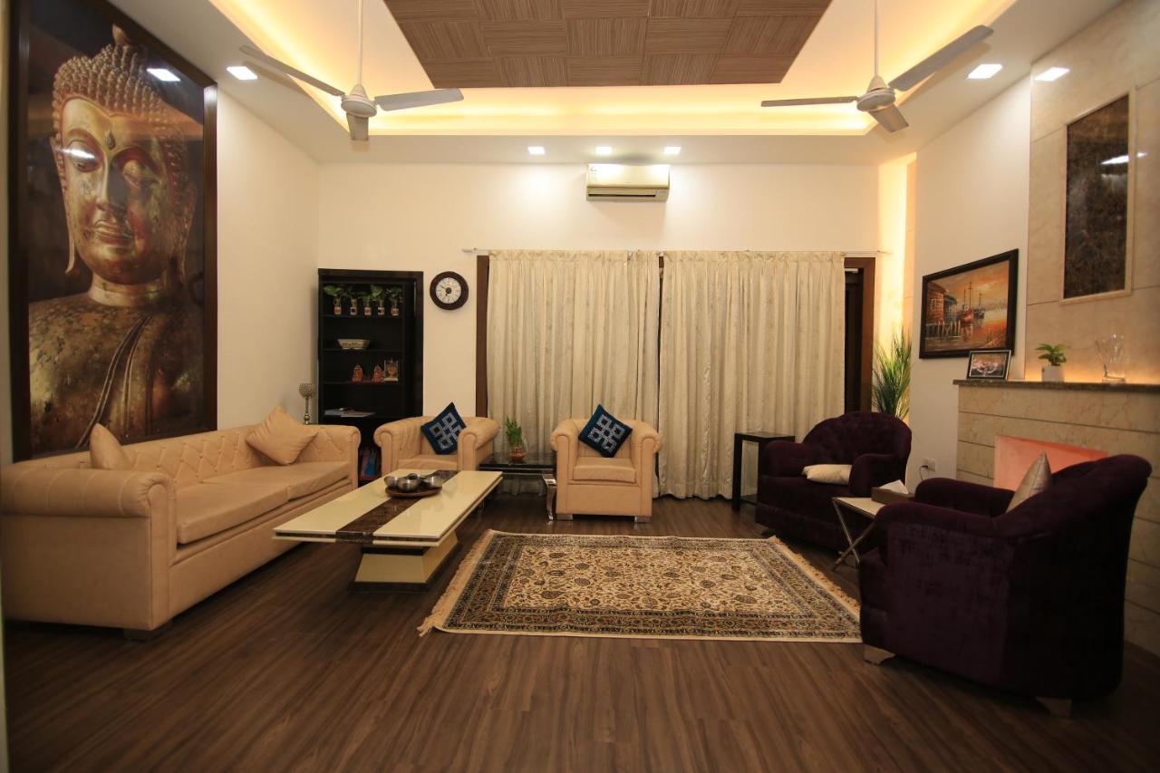 Avanti Tenantry-Luxurious Service Apartments Ню Делхи Екстериор снимка