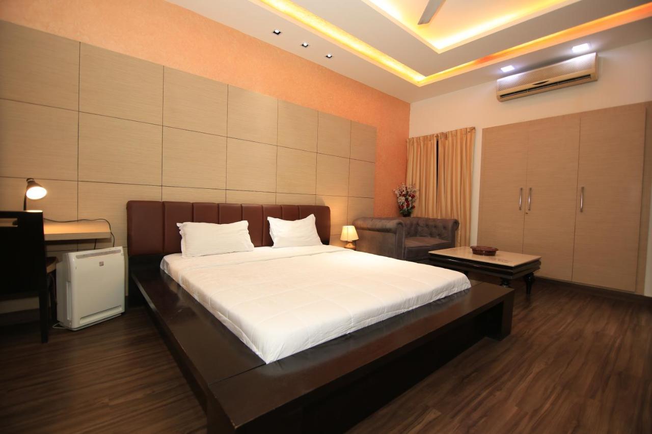 Avanti Tenantry-Luxurious Service Apartments Ню Делхи Екстериор снимка