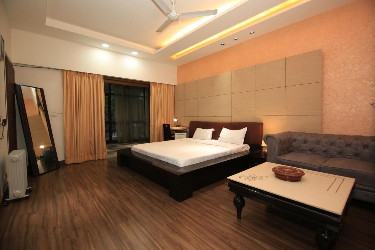 Avanti Tenantry-Luxurious Service Apartments Ню Делхи Екстериор снимка
